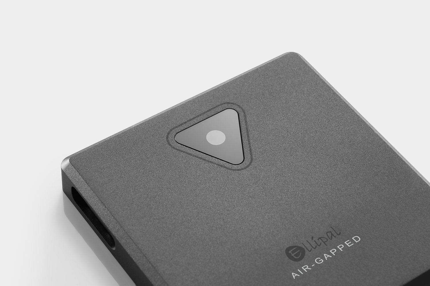 ELLIPAL Titan Mini hardware wallet, air-gapped crypto security